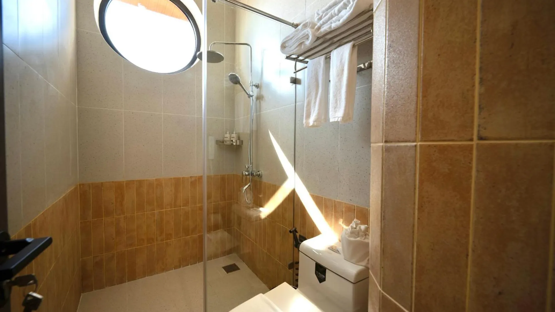 Naraco Homestay ホイアン