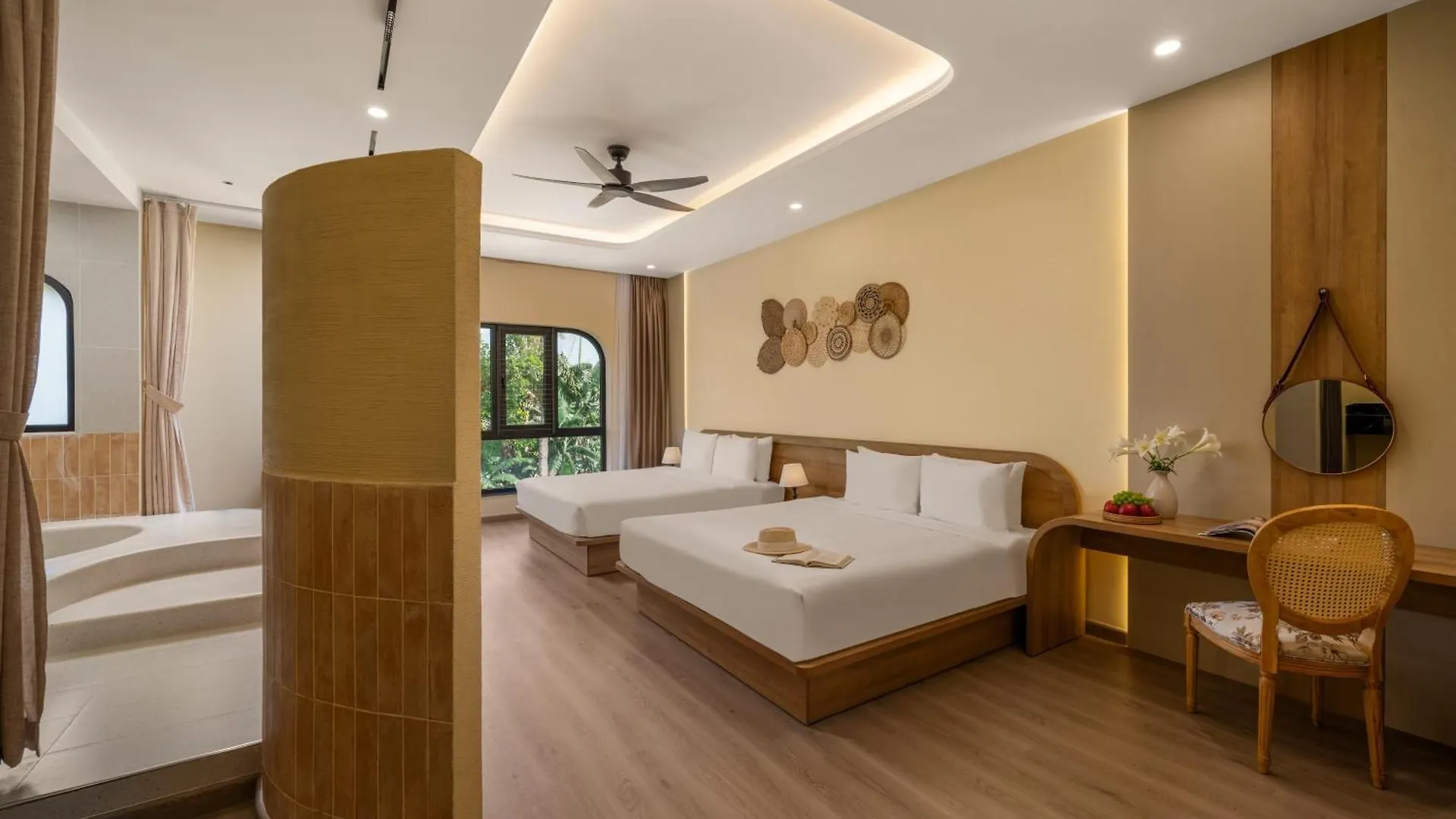 Naraco Homestay هوي ان